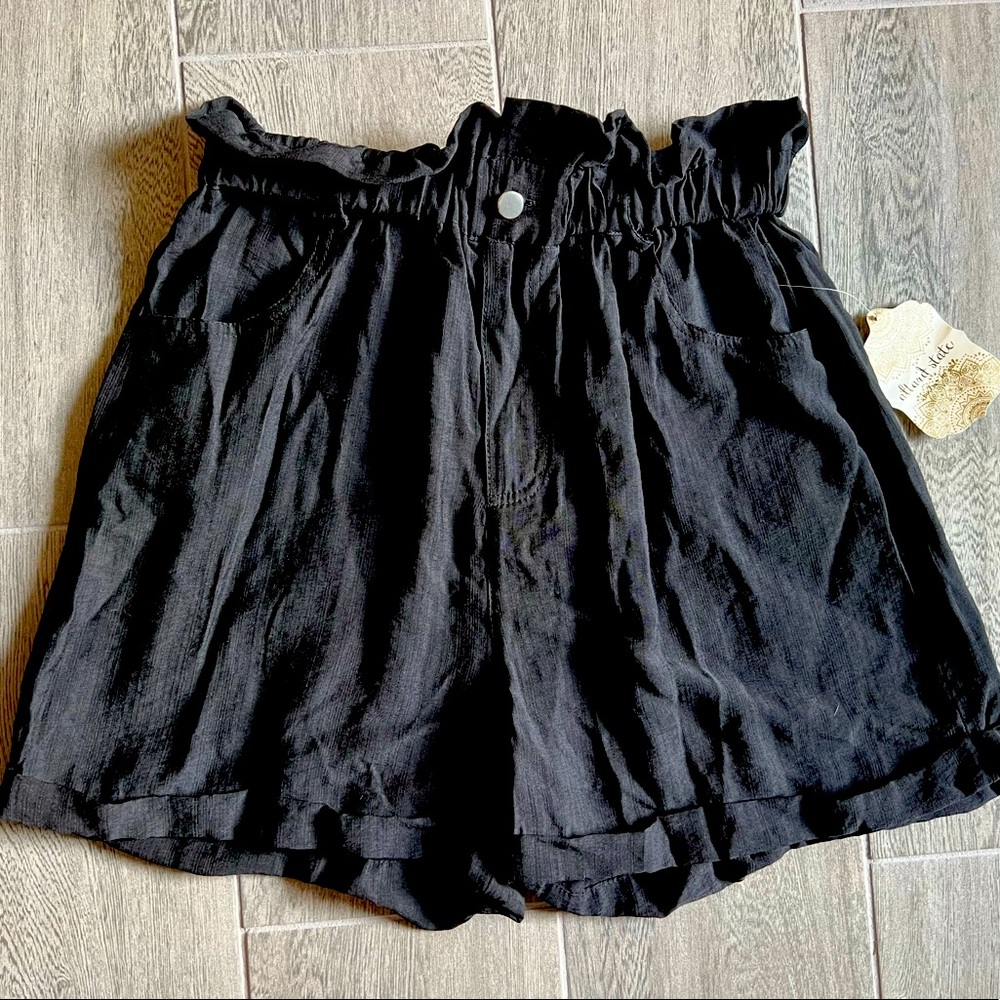 ⭐️Altar’d State high waisted shorts Medium⭐️2 for $15